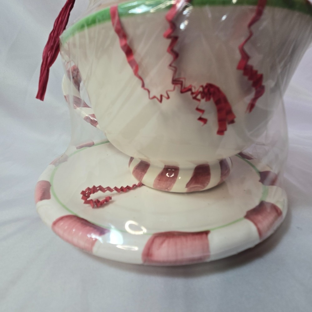 Christmas Candy Cane Jumbo Coffee Mug 6" D 4" H and Saucer 8" D New Sealed - Picture 6 of 15